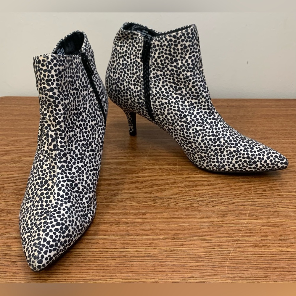 Kelly & Katie Arina leopard kitten heel booties